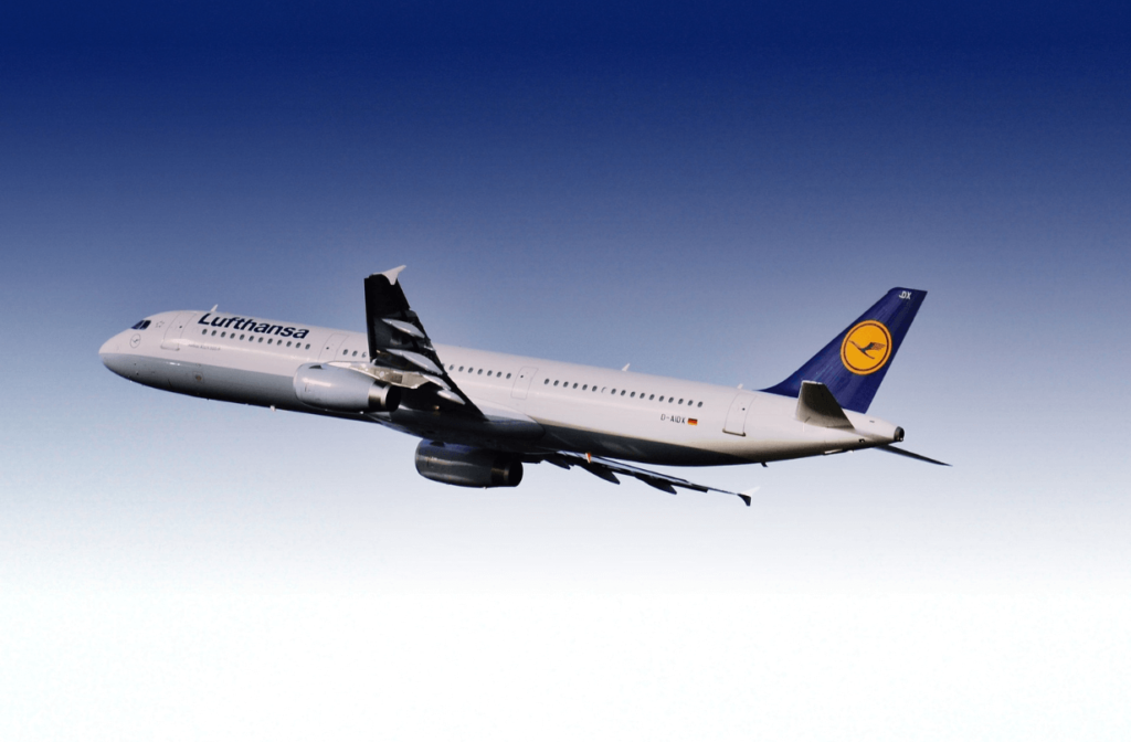 lufthansa plane