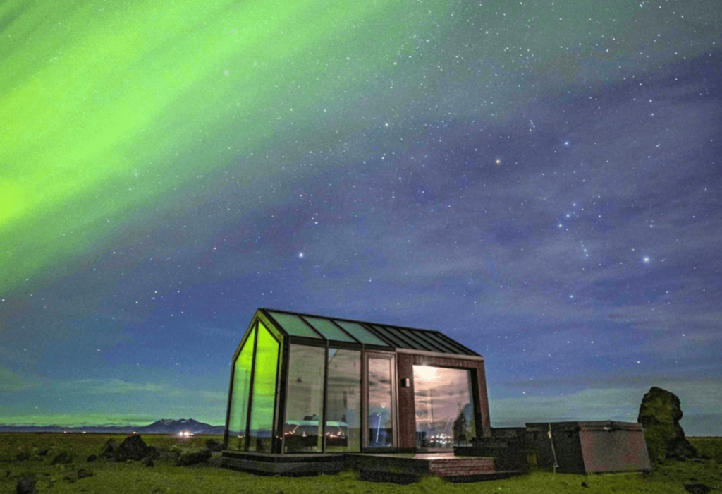 Icelandic Glass Cottage hotel