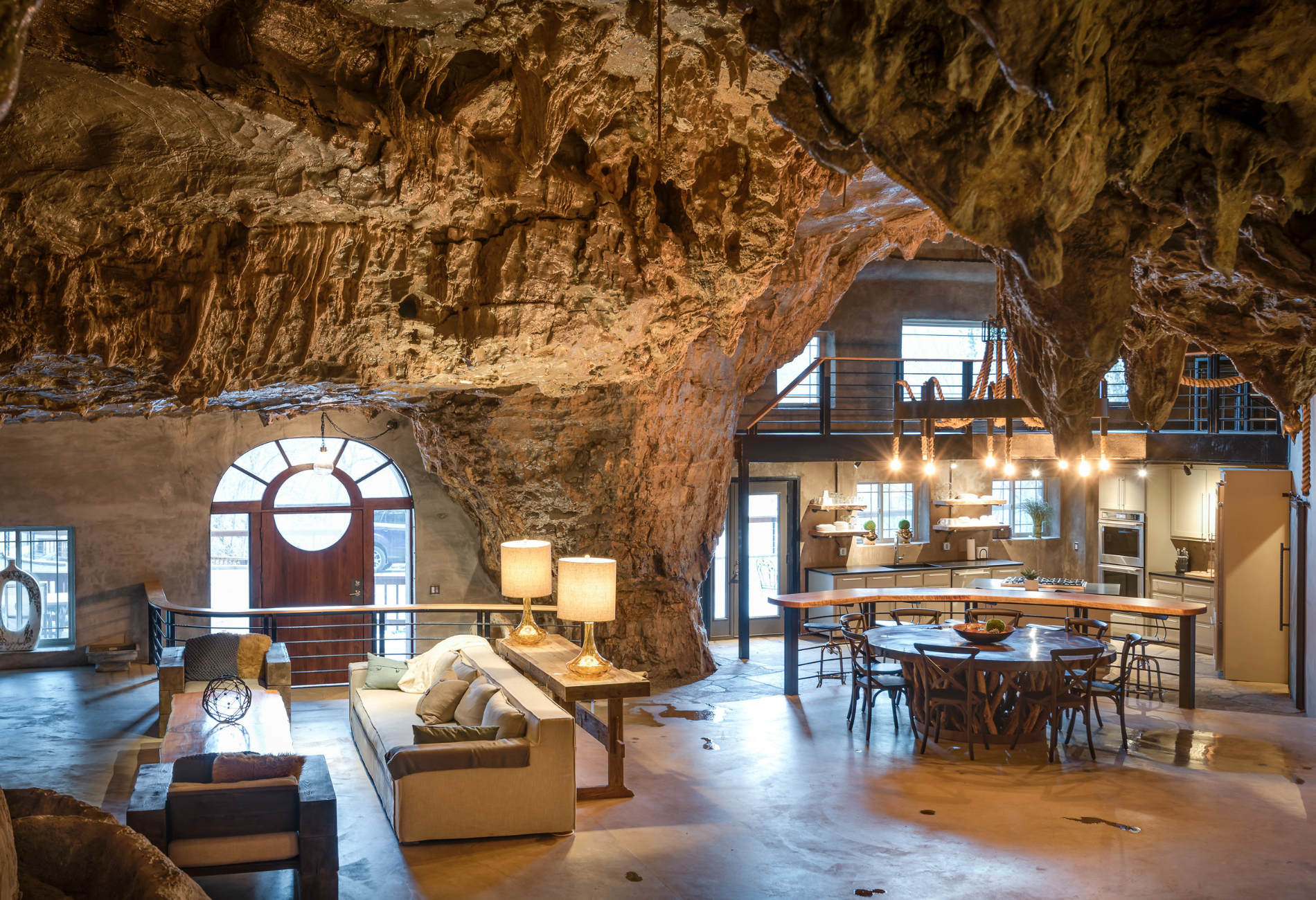 Beckham creek cave lodge