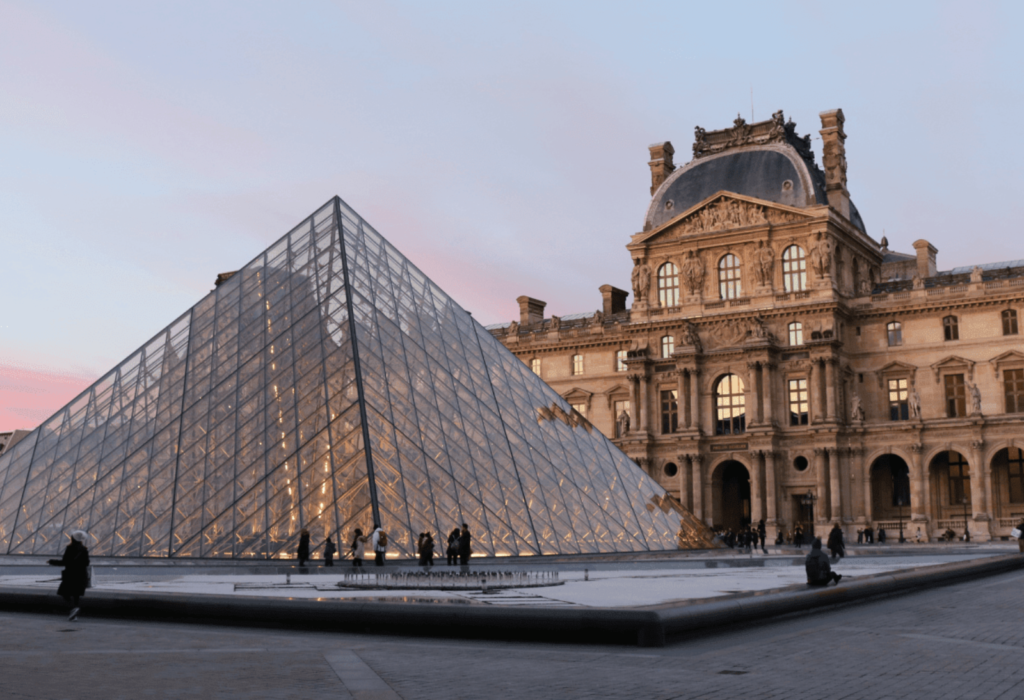 louvre museum paris france