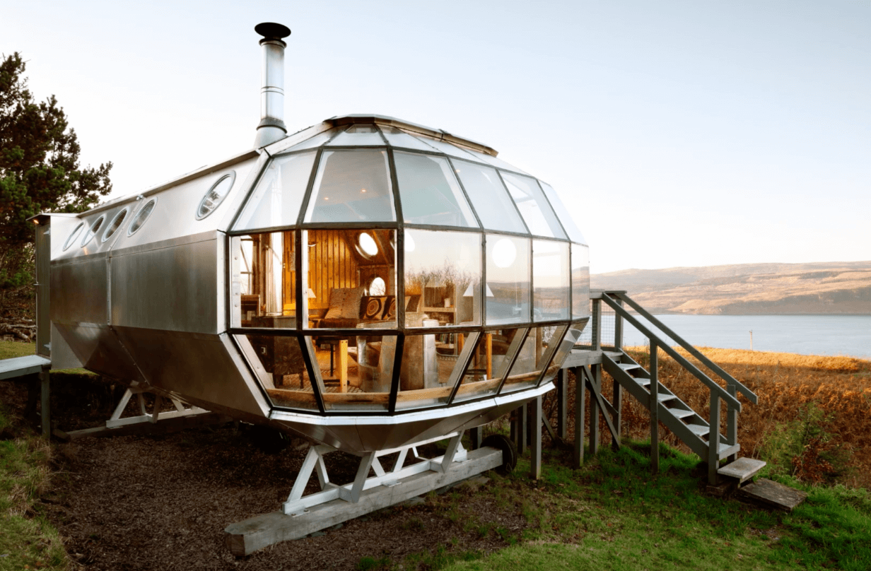 airbnb glass cabin