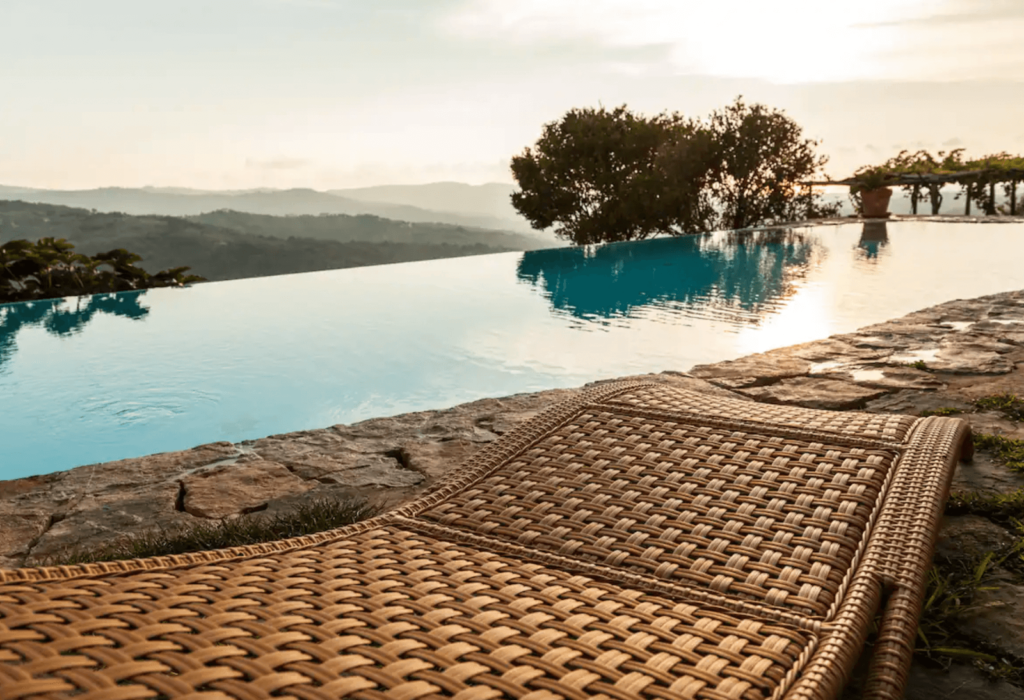 pool in salerno airbnb