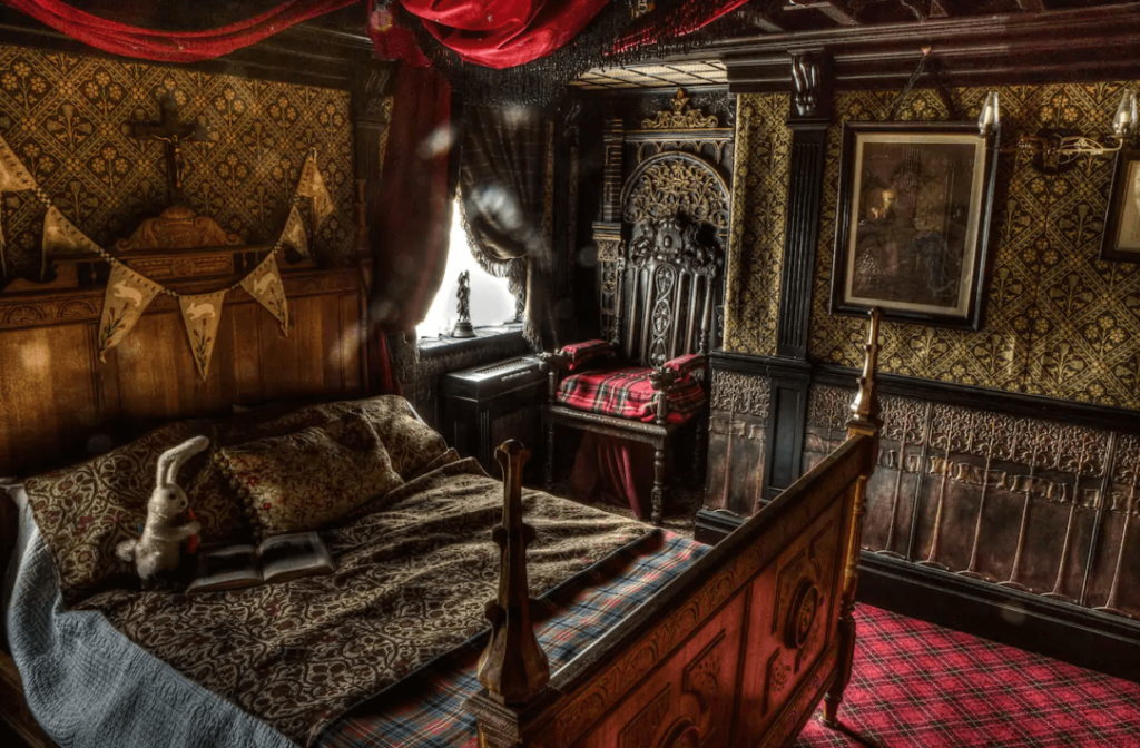 scary bedroom in talliston