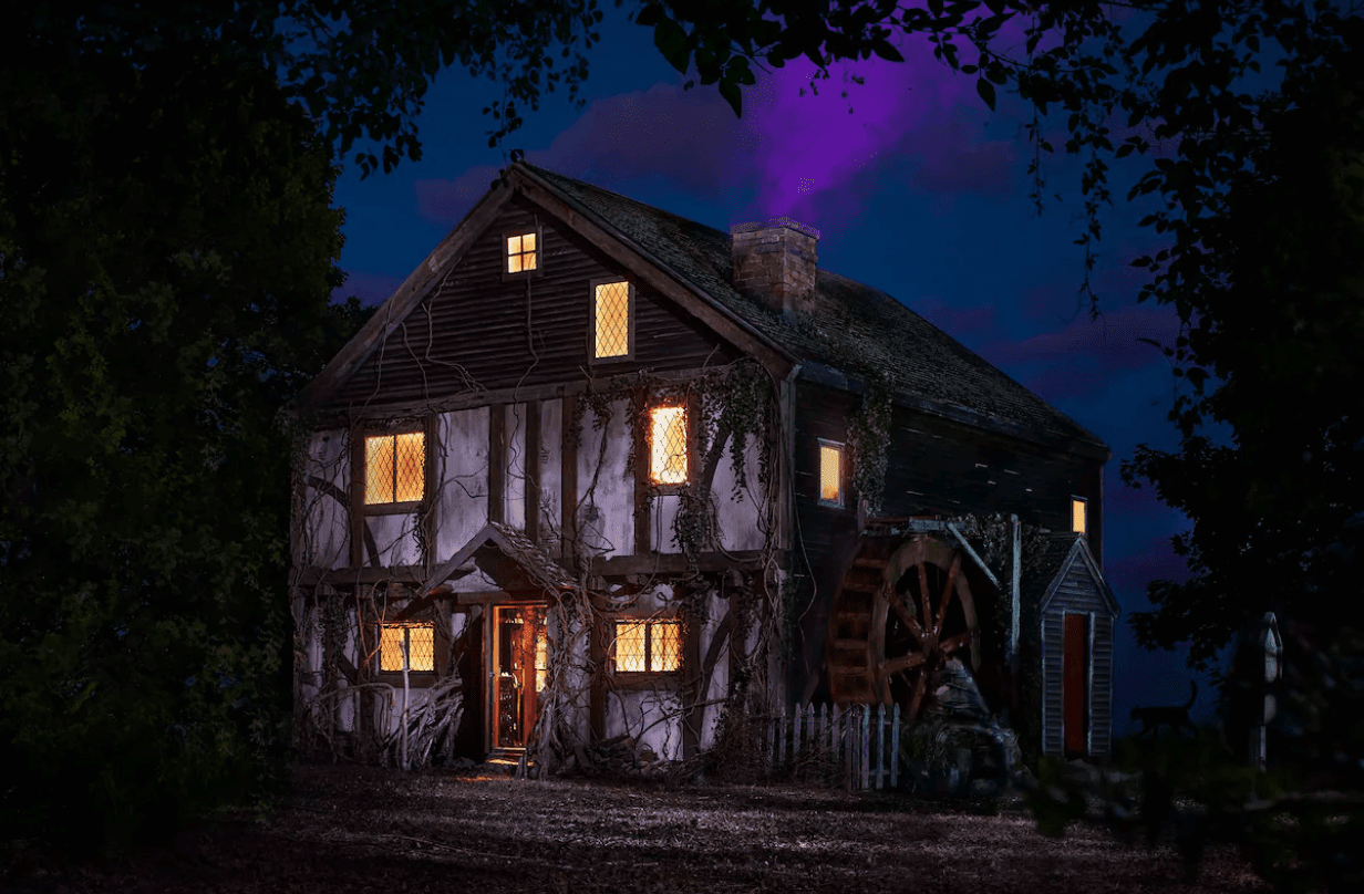 Airbnb Sanderson sisters hocus pocus house