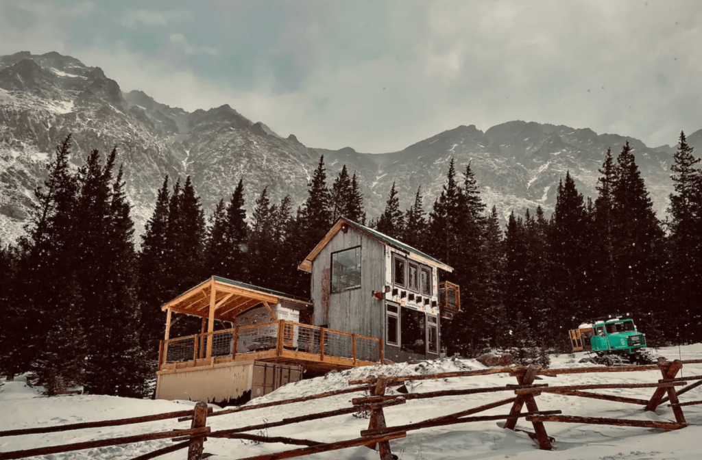 mountain hut colorado