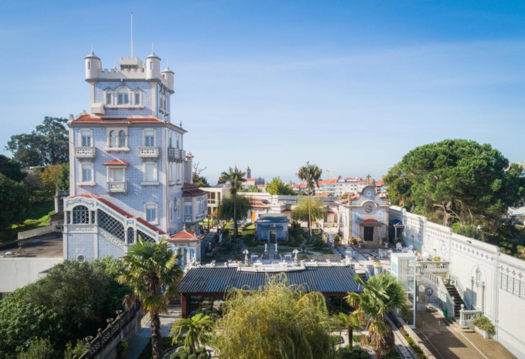 image of a castle for the best unique hotels in Porto