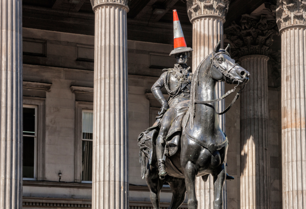 Wellington statue, with a traffic cone on his head