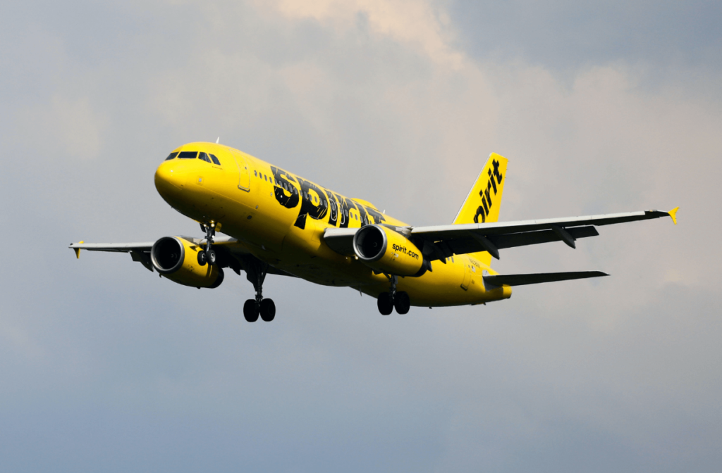 spirit airlines plane