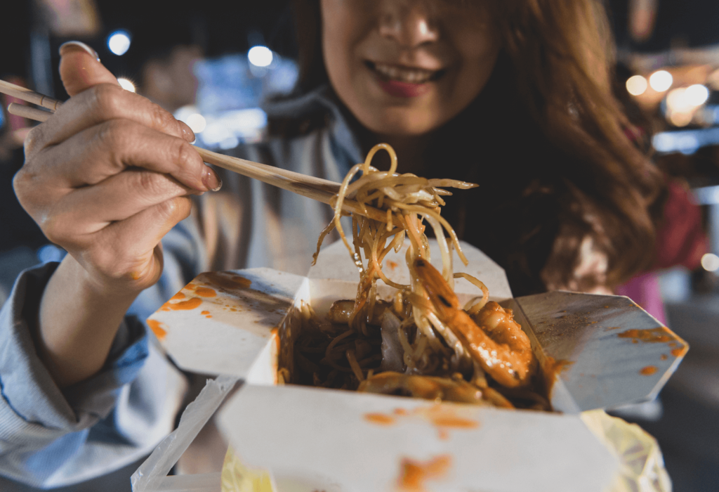 street food in singapore hawker market