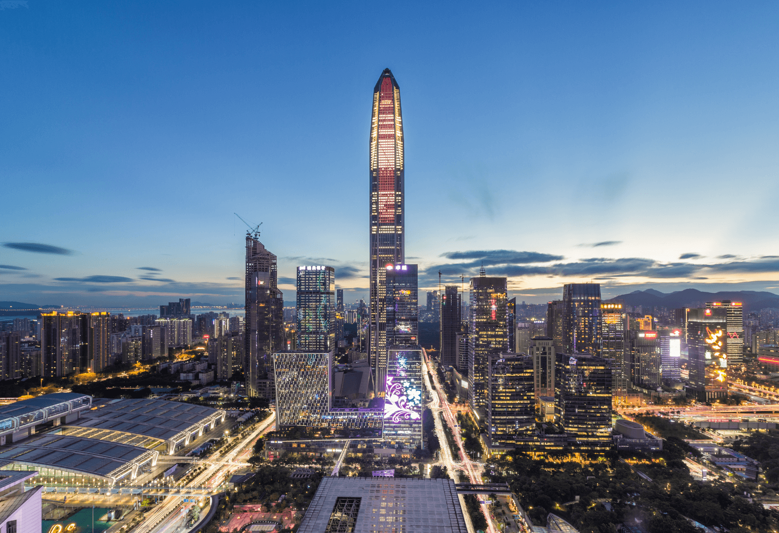 the skyline in shenzhen china