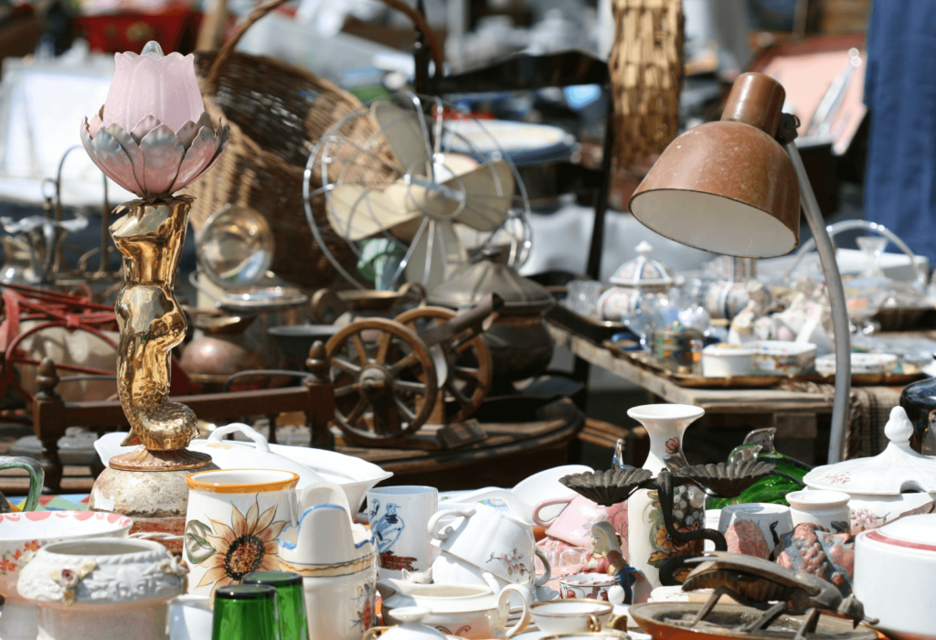 flea market in rome