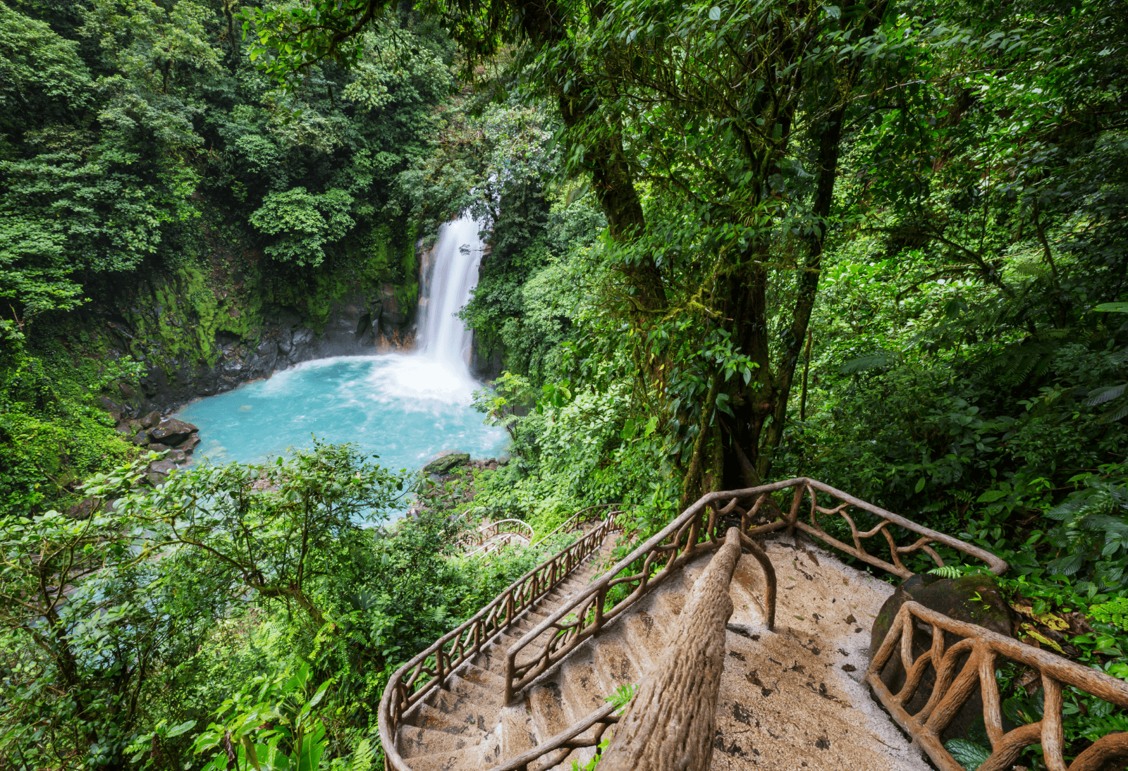 costa rican waterfall