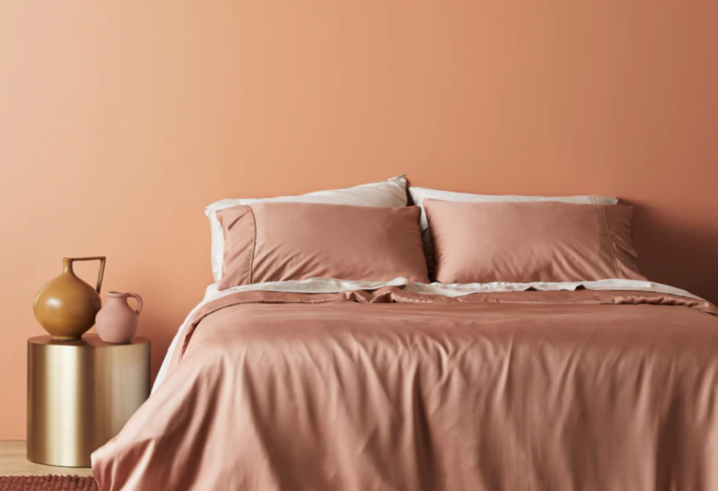 pink bedding from ettitude