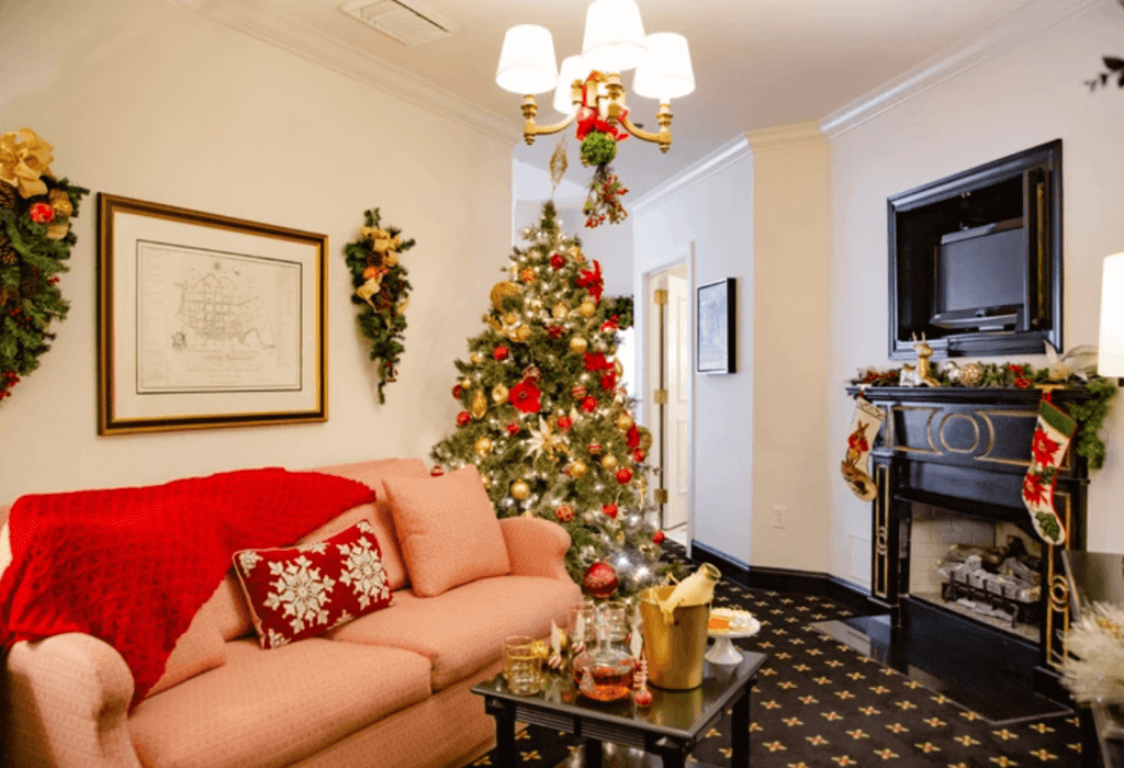 the christmas suite at the French Quarter Inn