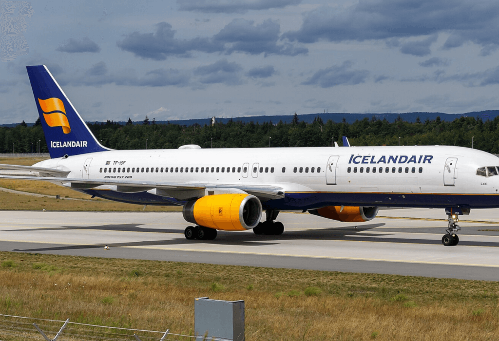 icelandair plane for story on sale for how to get a cheap flight to Europe