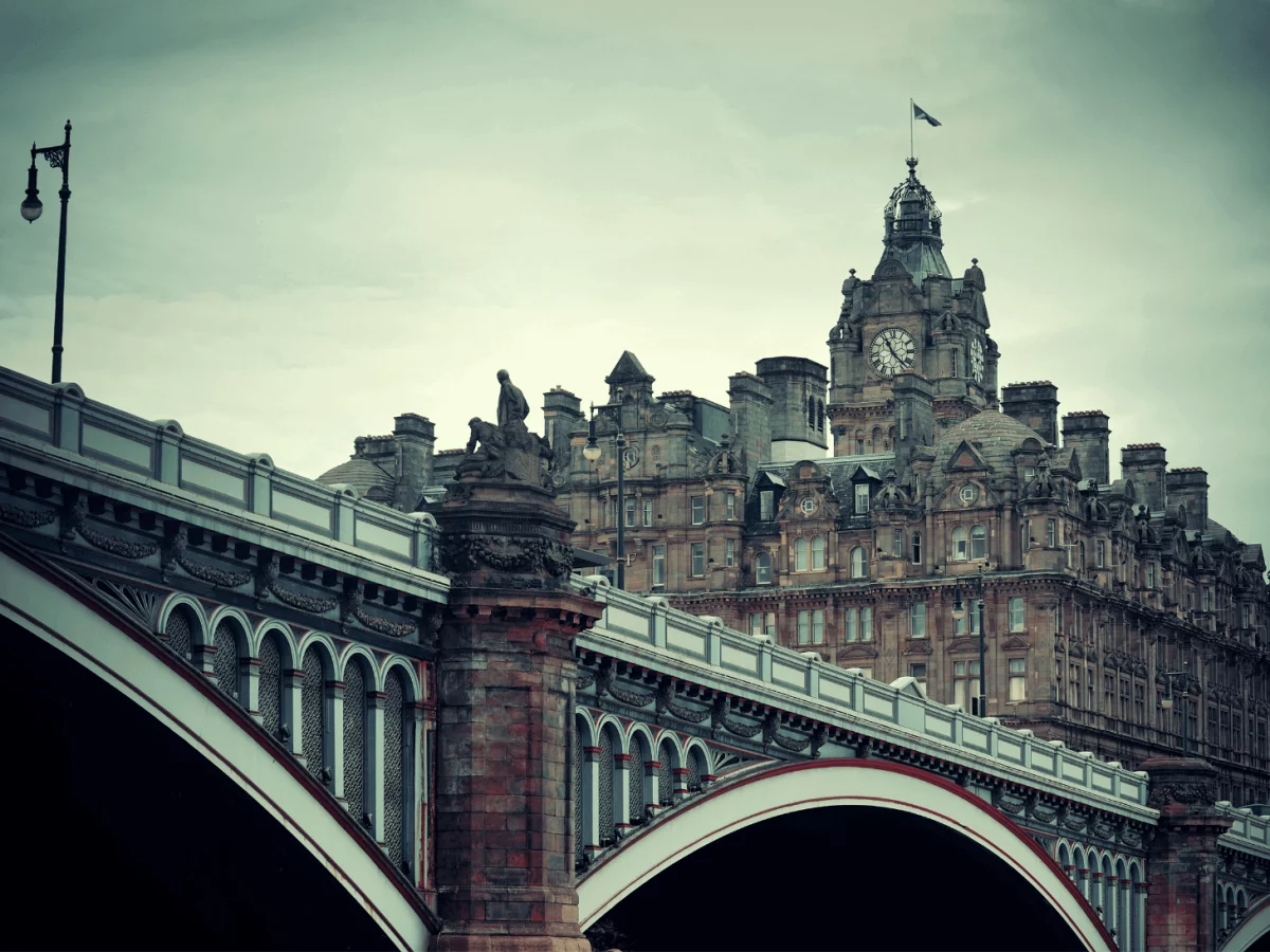 the balmoral hotel in edinburgh on a grey day